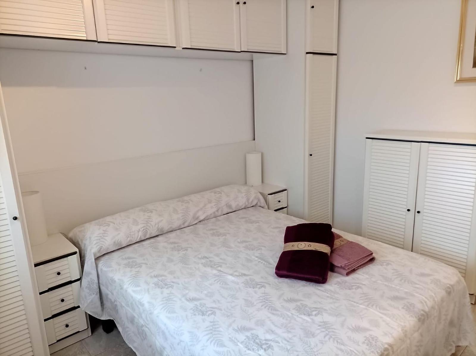 Miami Apartamento Mestres Miami Playa Εξωτερικό φωτογραφία