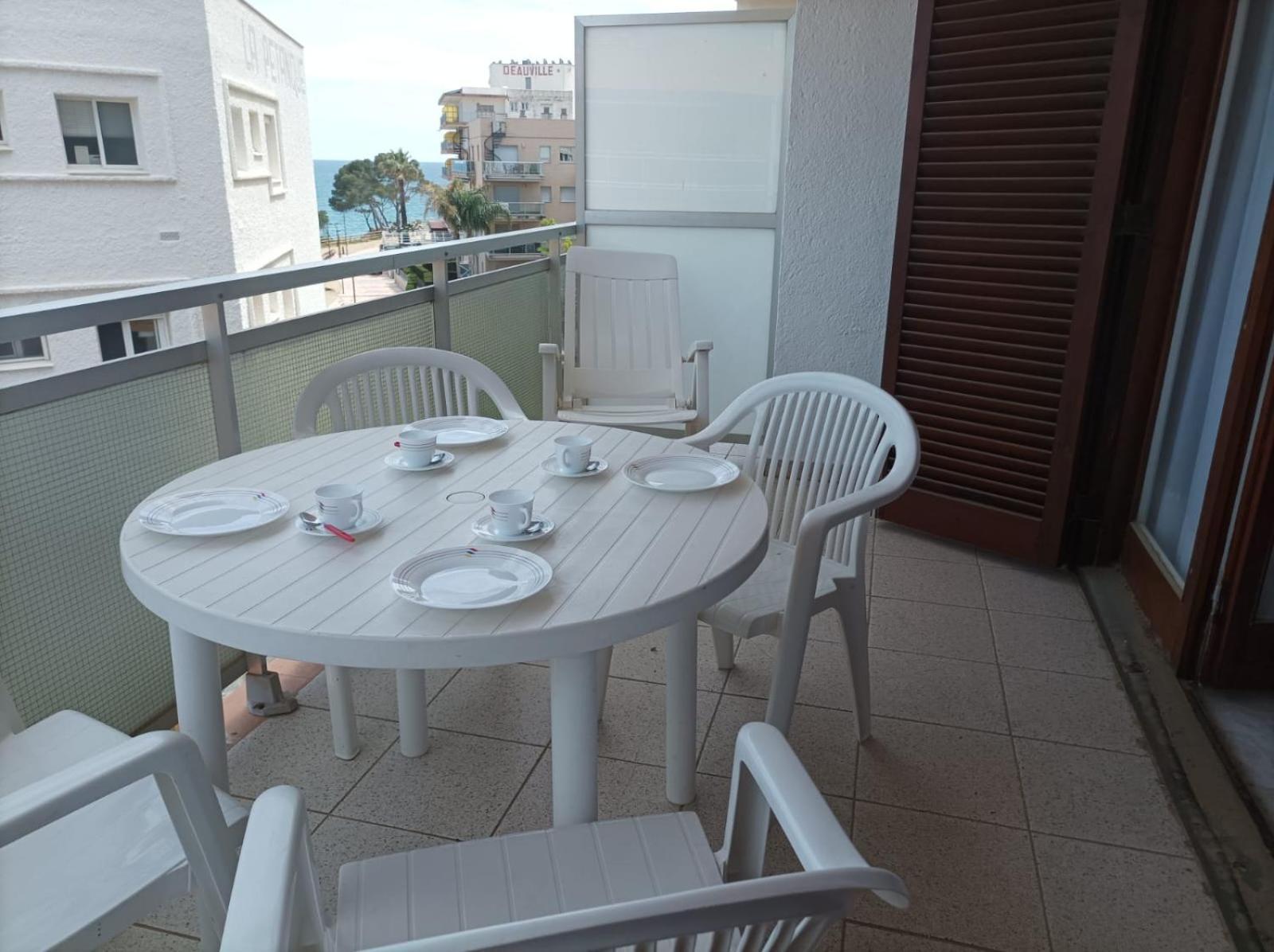 Miami Apartamento Mestres Miami Playa Εξωτερικό φωτογραφία